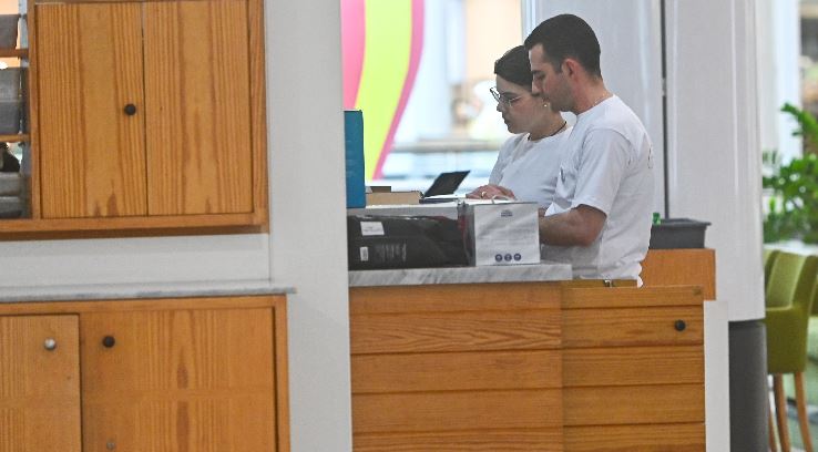 شباب الجامعات من مقاعد الدراسة إلى وظائف بسيطة تبني سيراً ذاتية واثقة