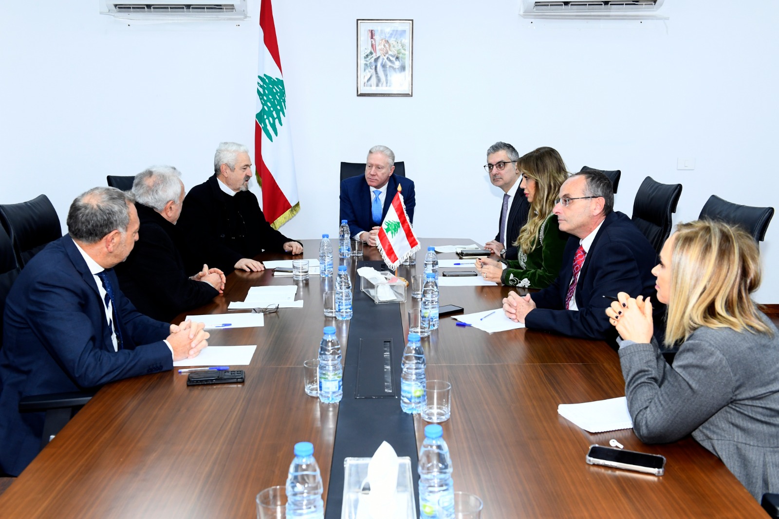 وفد من لابورا يعرض مع الوزير رجّي مشاكل القطاع العام وملف التفرّغ في الجامعة اللبنانية